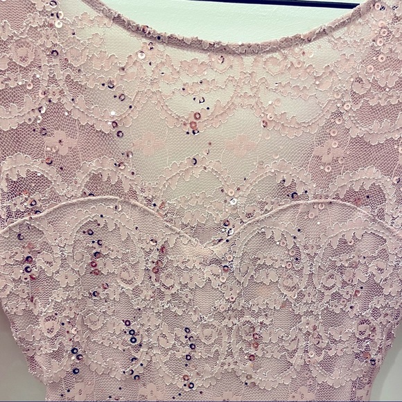 Lace Dress - Picture 4 of 4